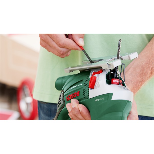 Bosch EasySaw 18V-70 akkumulátoros beszúrófűrész