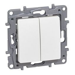 Legrand 764509 Niloé 10 AX + nyomó 6 A - 250 V fehér váltókapcsoló