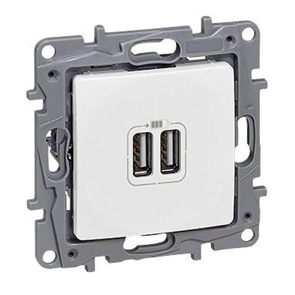 Legrand 764594 Niloé fehér kettős USB töltőaljzat