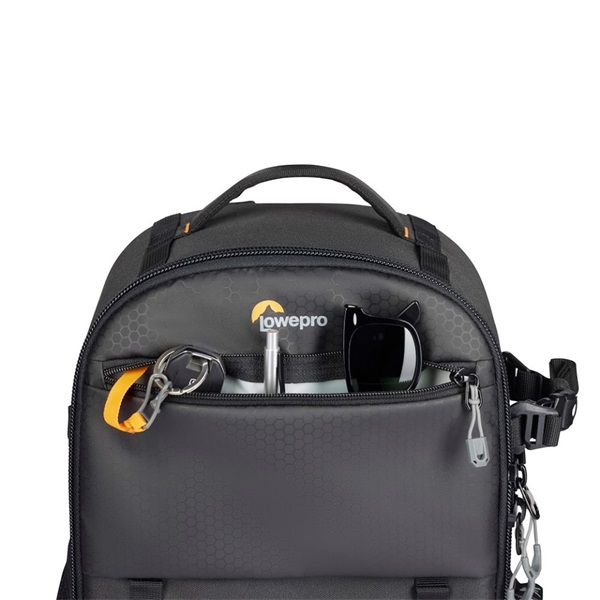 Lowepro Adventura BP 300 III fekete fotós táska