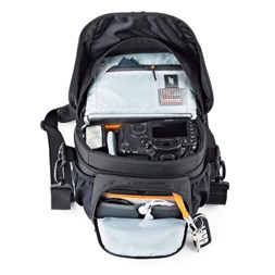 Lowepro Nova 160 AW II fekete fényképezőgép táska