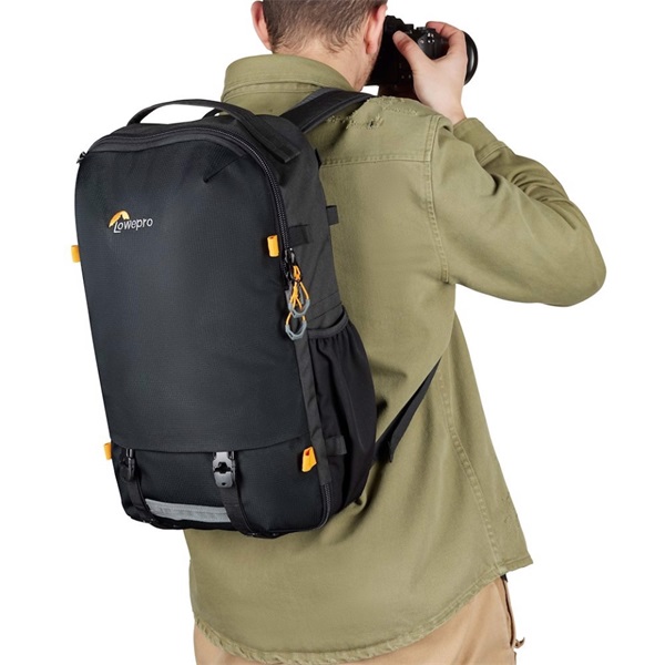 Lowepro Trekker LT BP 250 AW fekete fotós táska