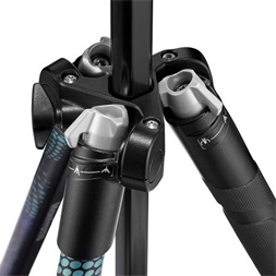 Manfrotto Element MII gömbfejjel 4 szekciós kék alumínium mini állvány