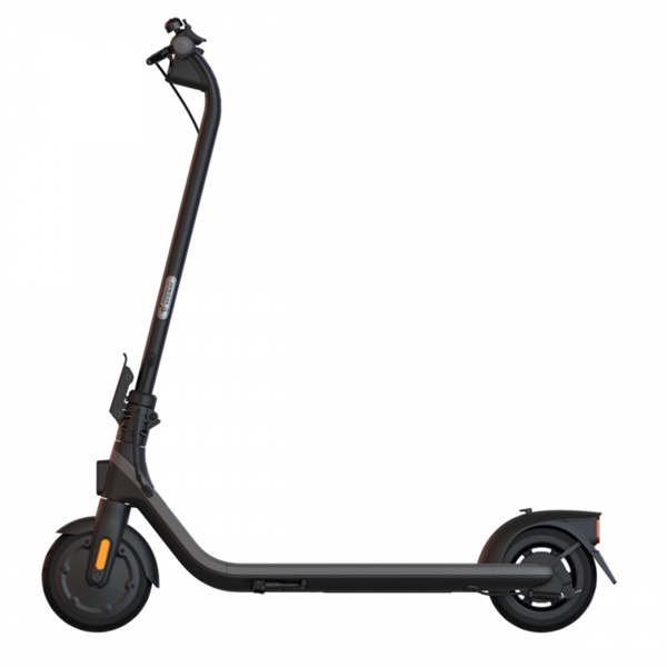 Segway Ninebot KickScooter E2 E elektromos roller + Ráadás Segway Ninebot felnőtt fekete bukósisak
